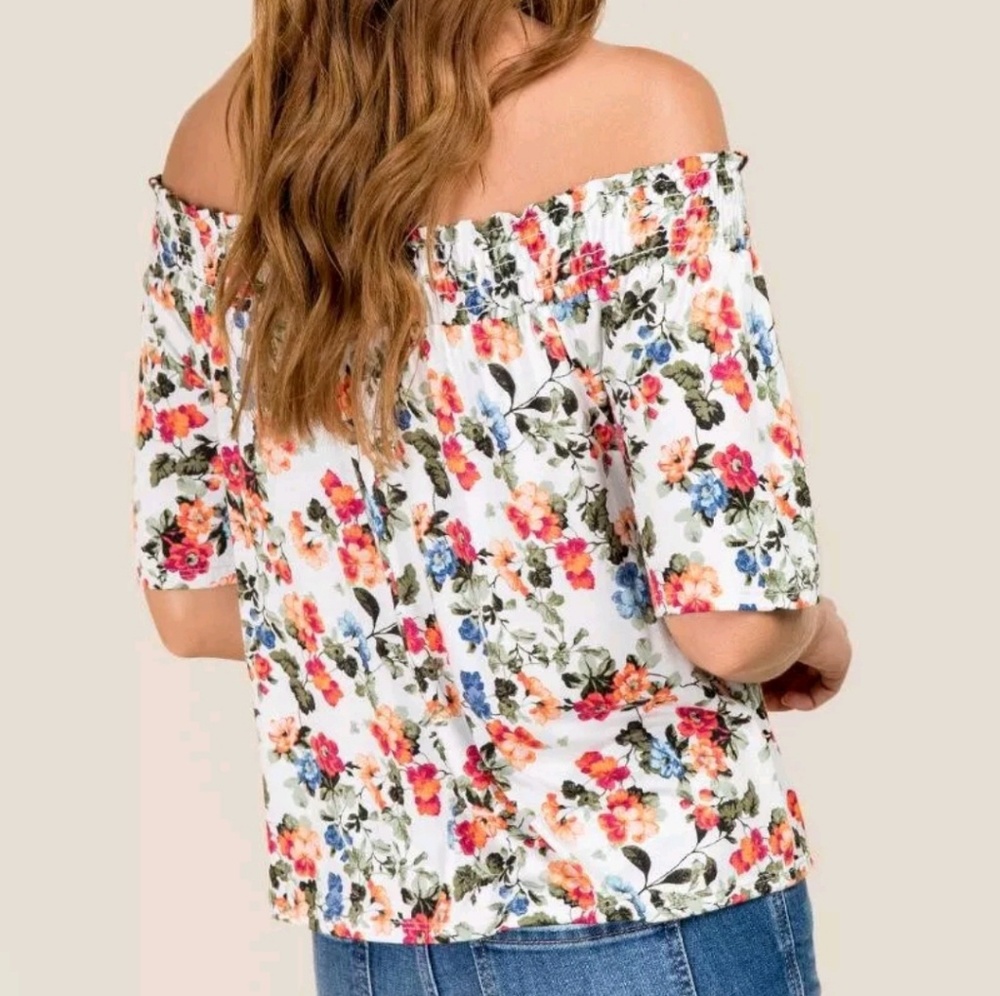 Francescas Cathleen Smock Off Shoulder Floral Top - Picture 2 of 2